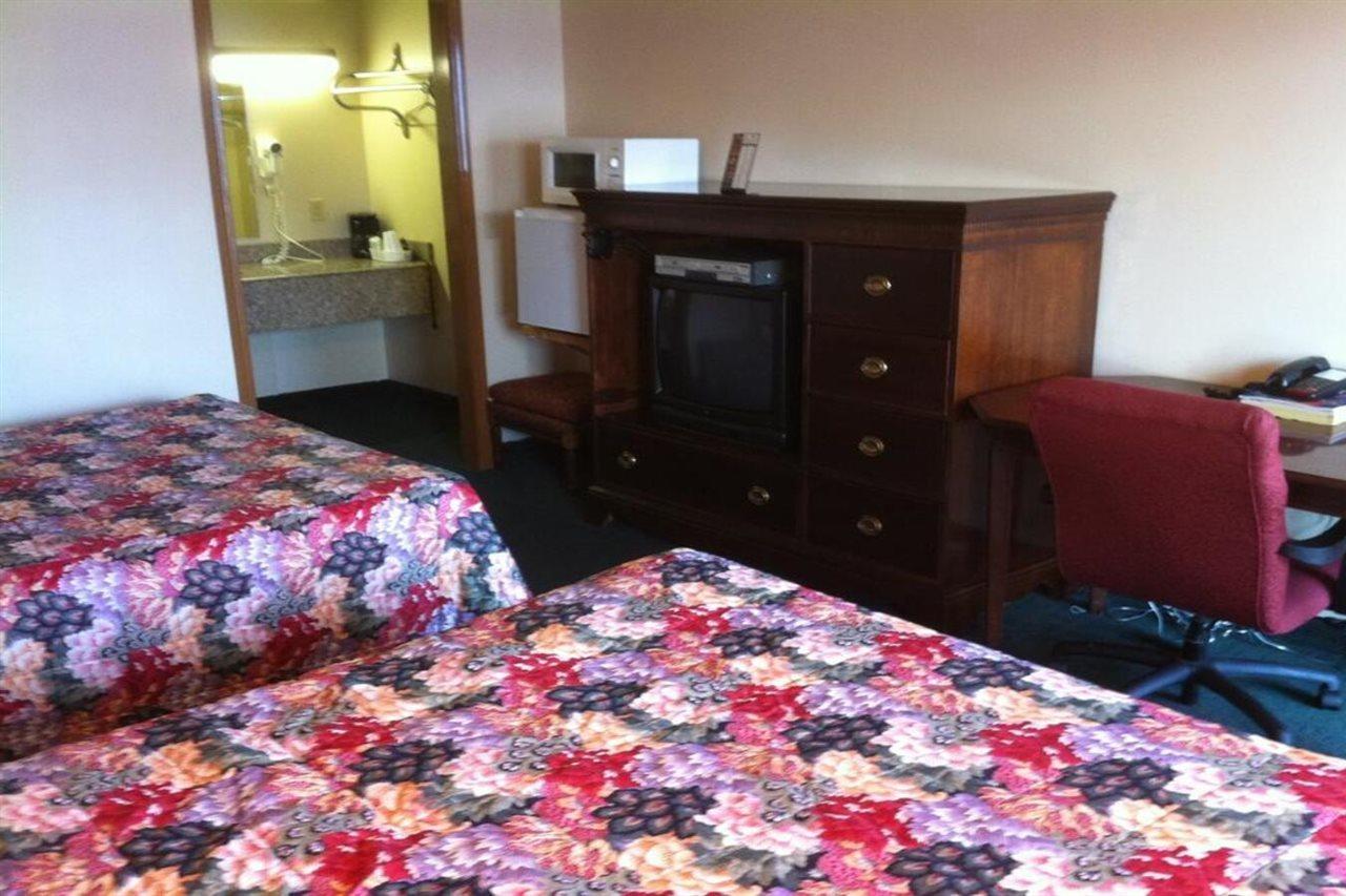 Northgate Inn Saginaw Bagian luar foto